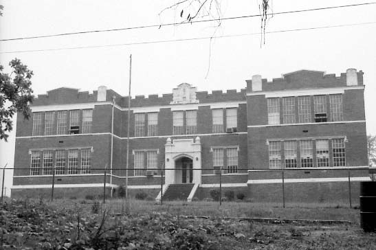 Educational / Cherokee High School - Taheri Architecture